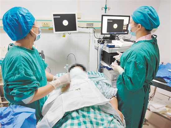 乳管鏡可對乳頭溢液性疾病進(jìn)行檢查。