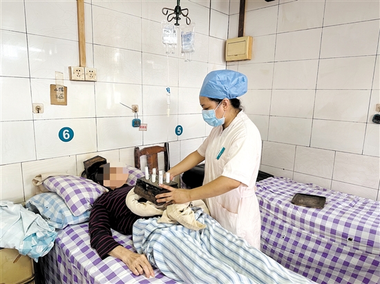 中醫(yī)傳統(tǒng)療法有助于治療失眠。