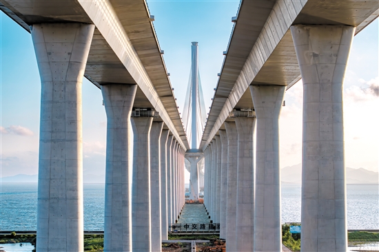 黃茅?？绾Ｍǖ赖膶?duì)稱美學(xué)。