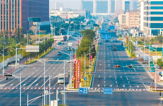 江海區(qū)交通路網(wǎng)逐漸完善，為經(jīng)濟發(fā)展注入澎湃動力。