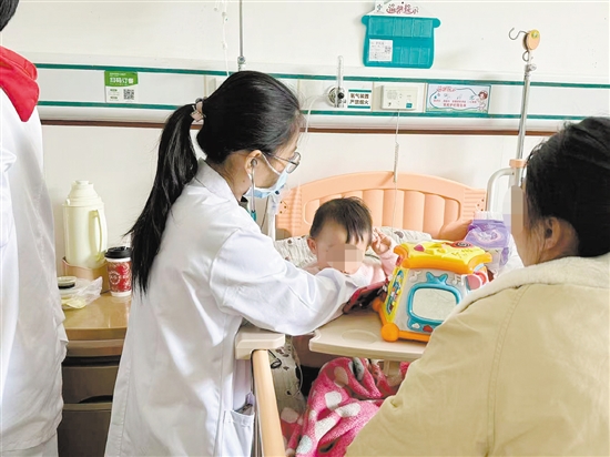 預(yù)防兒童感冒，需要注意去寒就溫。