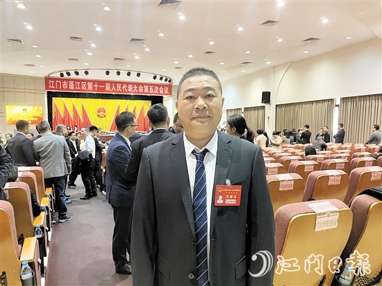 蓬江區(qū)人大代表、環(huán)市街道群星經(jīng)聯(lián)社黨支部書記、經(jīng)聯(lián)社社長(zhǎng)謝枝華