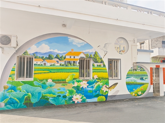 大埠村墻繪為美化村莊環(huán)境增添了亮麗的風(fēng)景線。