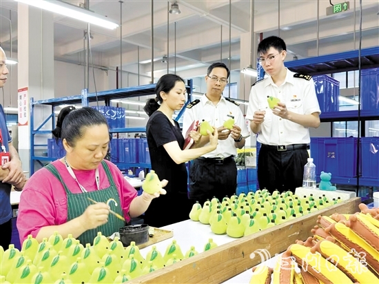 恩平海關(guān)積極主動(dòng)為企業(yè)提供服務(wù)。