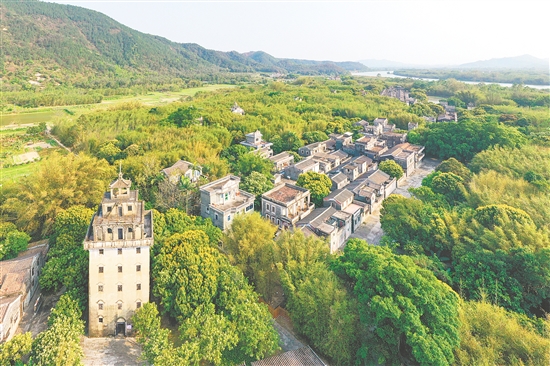 開平碉樓文化旅游區(qū)三大景區(qū)之一的馬降龍景區(qū)。