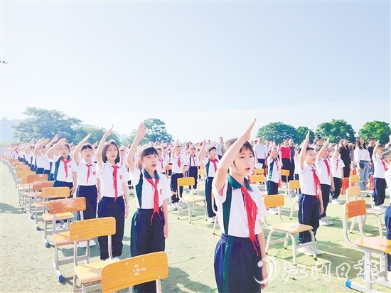 開(kāi)平開(kāi)展“國(guó)歌高聲唱”行動(dòng)，培育學(xué)生家國(guó)情懷。