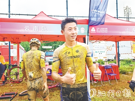 測(cè)試賽中，云南省代表隊(duì)選手袁金偉獲得男子組冠軍，為賽道和恩平辦賽能力點(diǎn)贊。