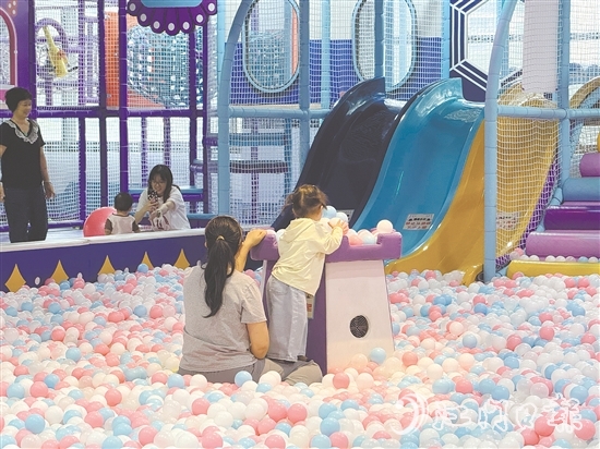 商業(yè)綜合體拓展兒童消費場景。