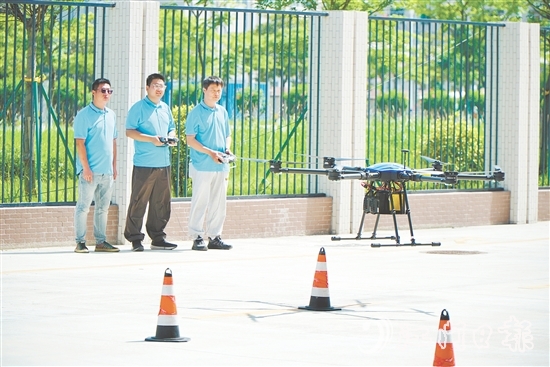 恩平市無人機(jī)培訓(xùn)課現(xiàn)場(chǎng)。