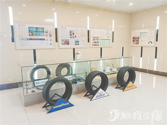 銀都拉瑪現(xiàn)為中國最大、世界規(guī)模第二的輪胎用聚酯浸膠簾子布制造商。