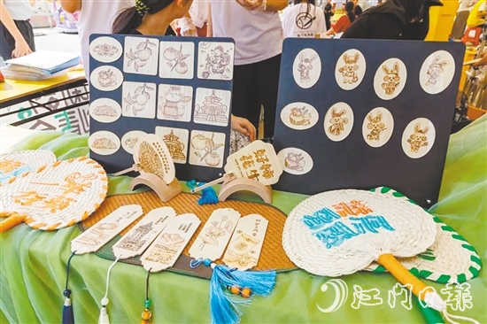 新會葵藝文創(chuàng)產(chǎn)品讓傳統(tǒng)文化煥發(fā)活力。