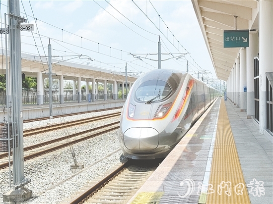 7月1日起，從香港西九龍站坐高鐵可直達(dá)恩平站。