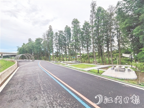 下沙河綜合治理工程成效初顯，河岸環(huán)境升級(jí)，成為村民休閑娛樂(lè)的好地方。