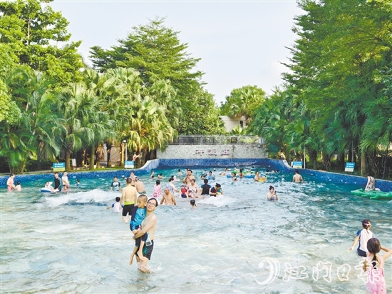 恩平的溫泉景區(qū)還有水上項目。