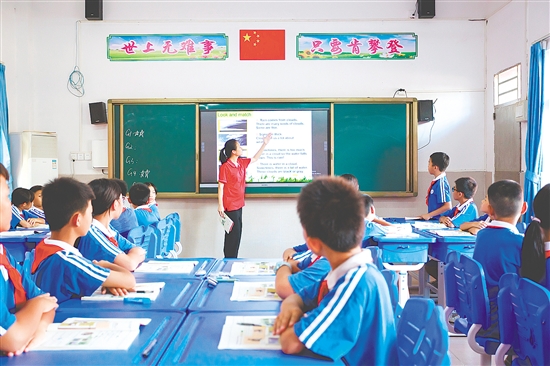 怡霖學(xué)校教學(xué)成績突出，辦學(xué)特色鮮明。