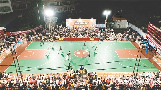 本屆賽事首場比賽為橫江隊對開平長沙隊。球員們在場上全力拼搏，奉獻精彩對決。羅霈