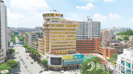 新僑都旋轉西餐廳的熱度不亞于當年。