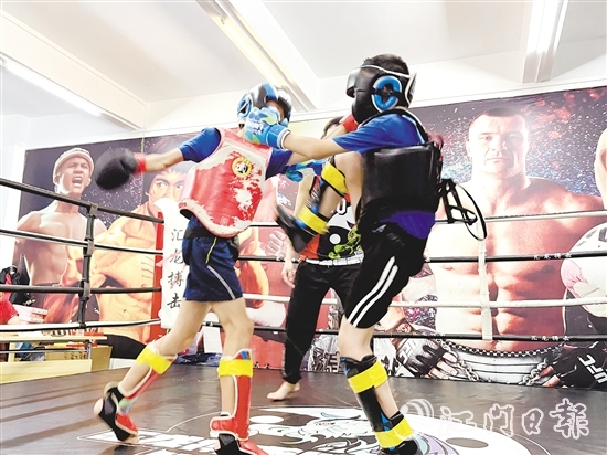 運(yùn)動(dòng)員敢打敢拼，展現(xiàn)出良好的競技狀態(tài)和精神風(fēng)貌。