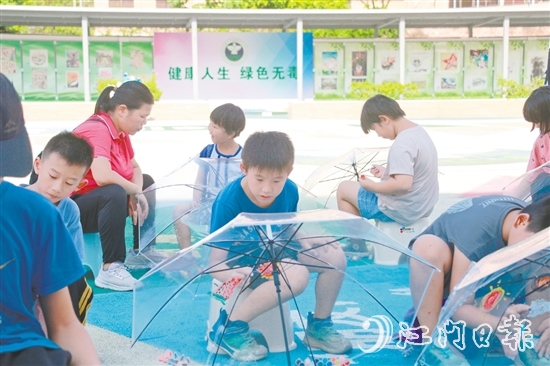 恩平市禁毒教育基地常態(tài)化策劃開展多樣化“禁毒+”主題宣教活動。