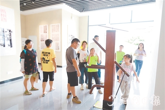 在蔡李佛國際傳承中心，群眾感受蔡李佛文化。