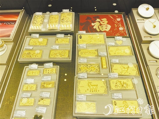 近期多家金飾品牌價(jià)格以上漲為主，部分品牌漲至年內(nèi)最高。