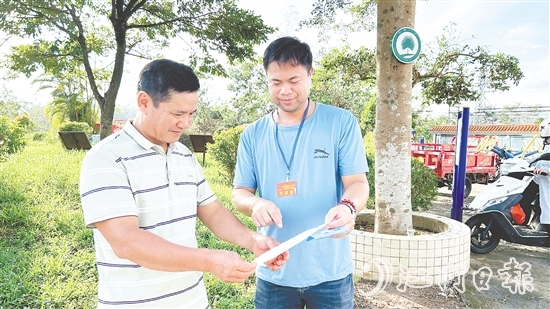 那吉鎮(zhèn)人大代表到基層開展普法宣傳。