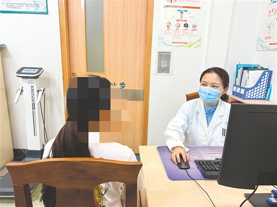 更年期不適不要忍，應(yīng)當(dāng)主動尋求醫(yī)學(xué)幫助。