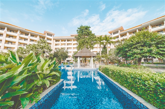 冬日，在一池溫泉中洗去疲憊。