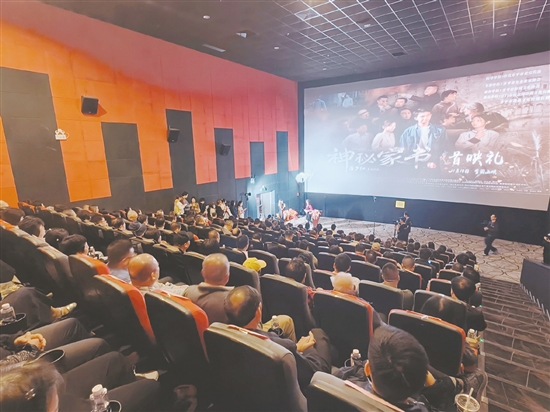 《神秘家書》自昨日起在全國院線公映，以光影之力向全國觀眾講述江門開平的華僑故事。