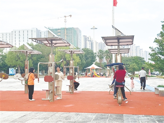 此次升級改造重點優(yōu)化了健身器材的實用性，提高了智能化水平。