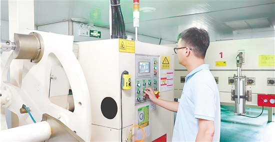 企業(yè)在實(shí)驗(yàn)大樓配備先進(jìn)的檢測(cè)設(shè)備，建立專業(yè)的品控及研發(fā)團(tuán)隊(duì)，保證產(chǎn)品質(zhì)量穩(wěn)定。