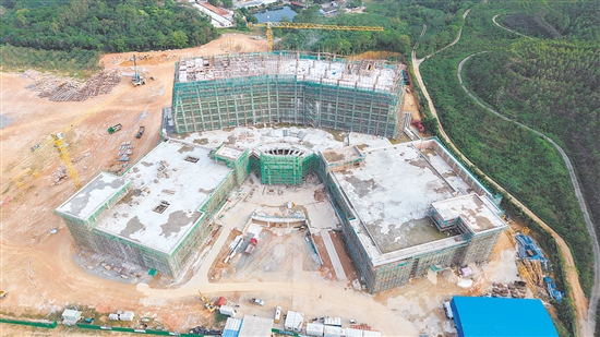 總投資16億元的騰奕溫泉頤養(yǎng)城已具雛形。