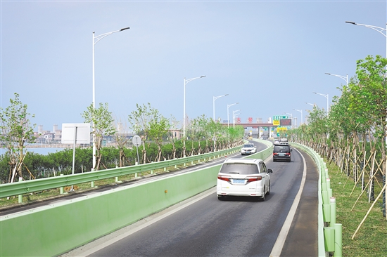 中陽高速大鰲段沿線風(fēng)貌提升，打造從深圳進(jìn)入江門的美麗“窗口”。