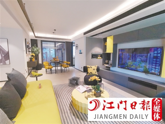 住宅室內(nèi)裝飾裝修工程開工前，應(yīng)進(jìn)行申報(bào)登記。