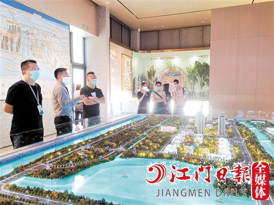 業(yè)內(nèi)人士預(yù)測國慶黃金周樓市將熱鬧起來。