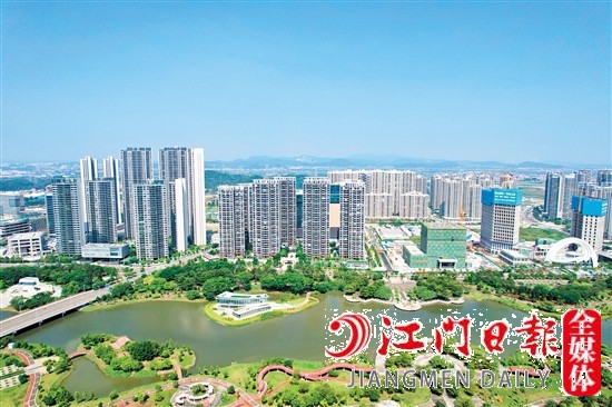 我市改善型住房需求不斷增加，房企結(jié)合購房者的需求推出多樣化產(chǎn)品。