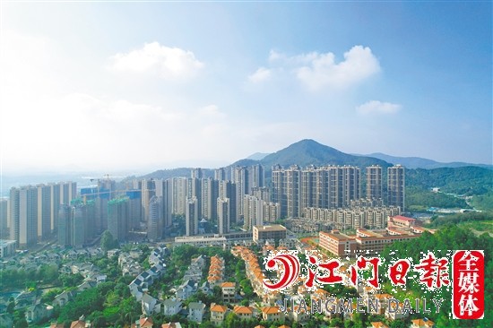 群華路板塊樓盤林立。