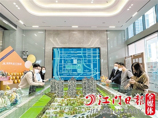 近段時間以來，不少樓盤營銷中心現(xiàn)場人氣明顯提升。