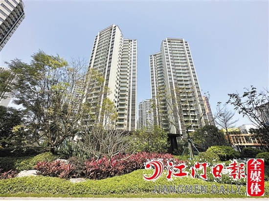 華庭公寓小區(qū)環(huán)境優(yōu)美。