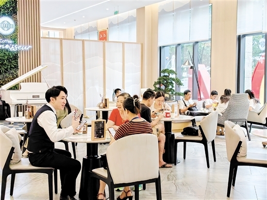 本地房企希望借深中通道開通的機(jī)會(huì)，爭取更多的客戶。