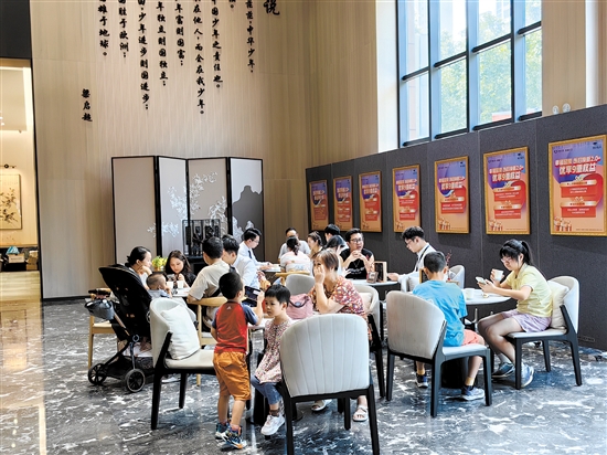 樓盤紛紛推出促銷活動(dòng)，提前搶占市場。