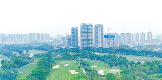 在動工的存量住宅用地中，有多個已在銷售中的熱點樓盤。