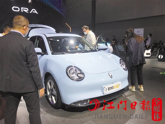 預(yù)算充足的情況下，選擇新車最好。