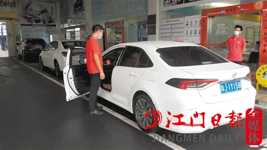 消費者到4S店“體檢”愛車時最好提前預約。