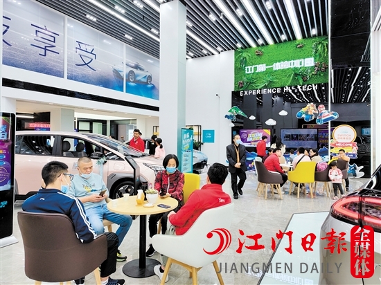 如何通過直播，提升消費者到店成交值得思考。