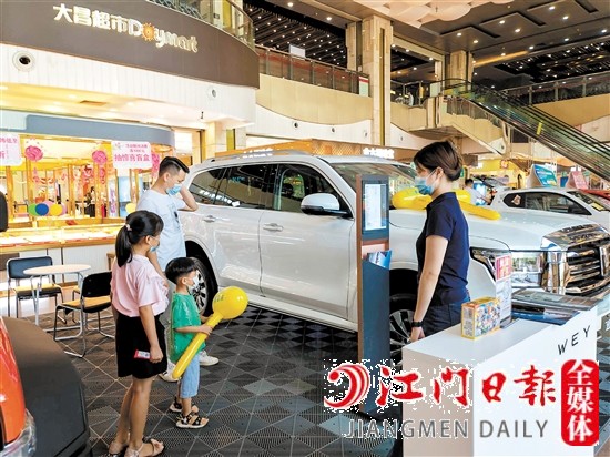 越野車受到越來越多消費(fèi)者的青睞。