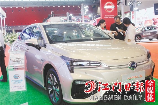 為方便消費(fèi)者選購新能源汽車，中秋車展將設(shè)置新能源汽車展館。