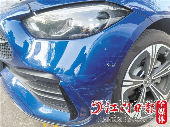 許多車主都有停車時(shí)被剮蹭的經(jīng)歷。