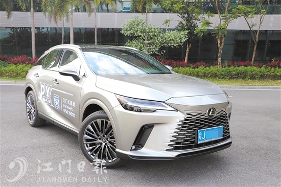 全新RX是第5代車型。