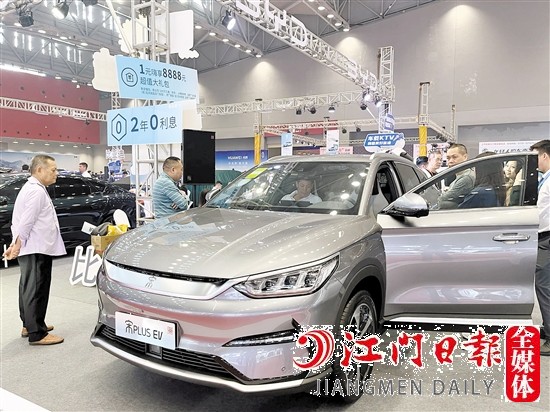 各品牌汽車將閃亮登場。